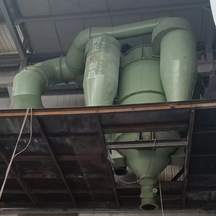 Double rotor powder separator for sand and gravel removal