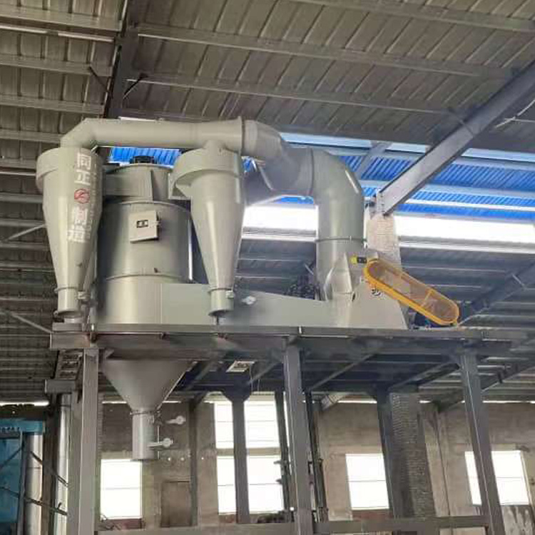 Double rotor powder separator for sand and gravel removal